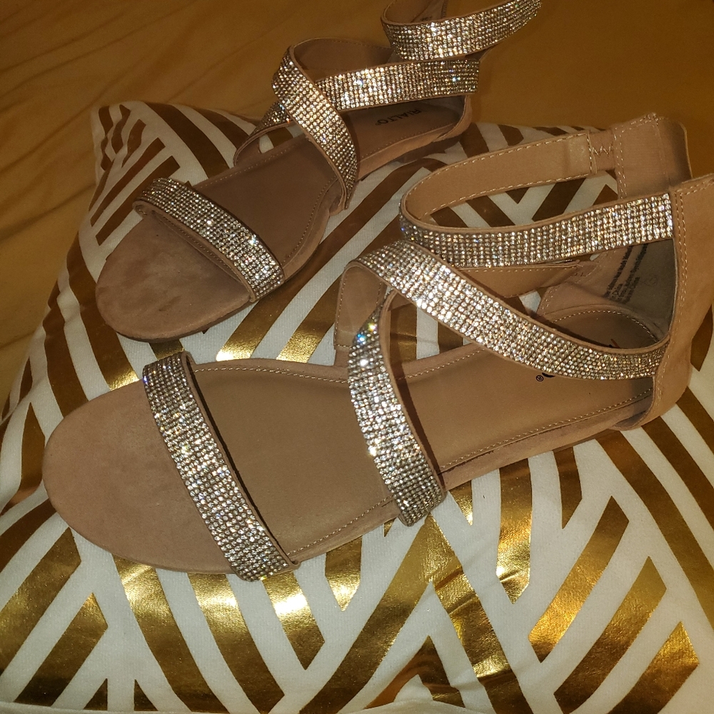 Size 12M Women's Rhinestone Sandals